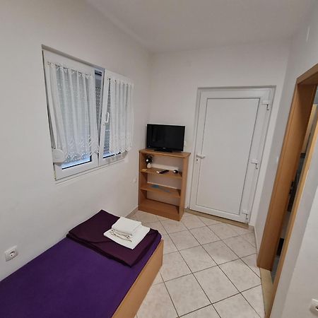 Apartmani Smiljanic Starigrad Paklenica Quarto foto